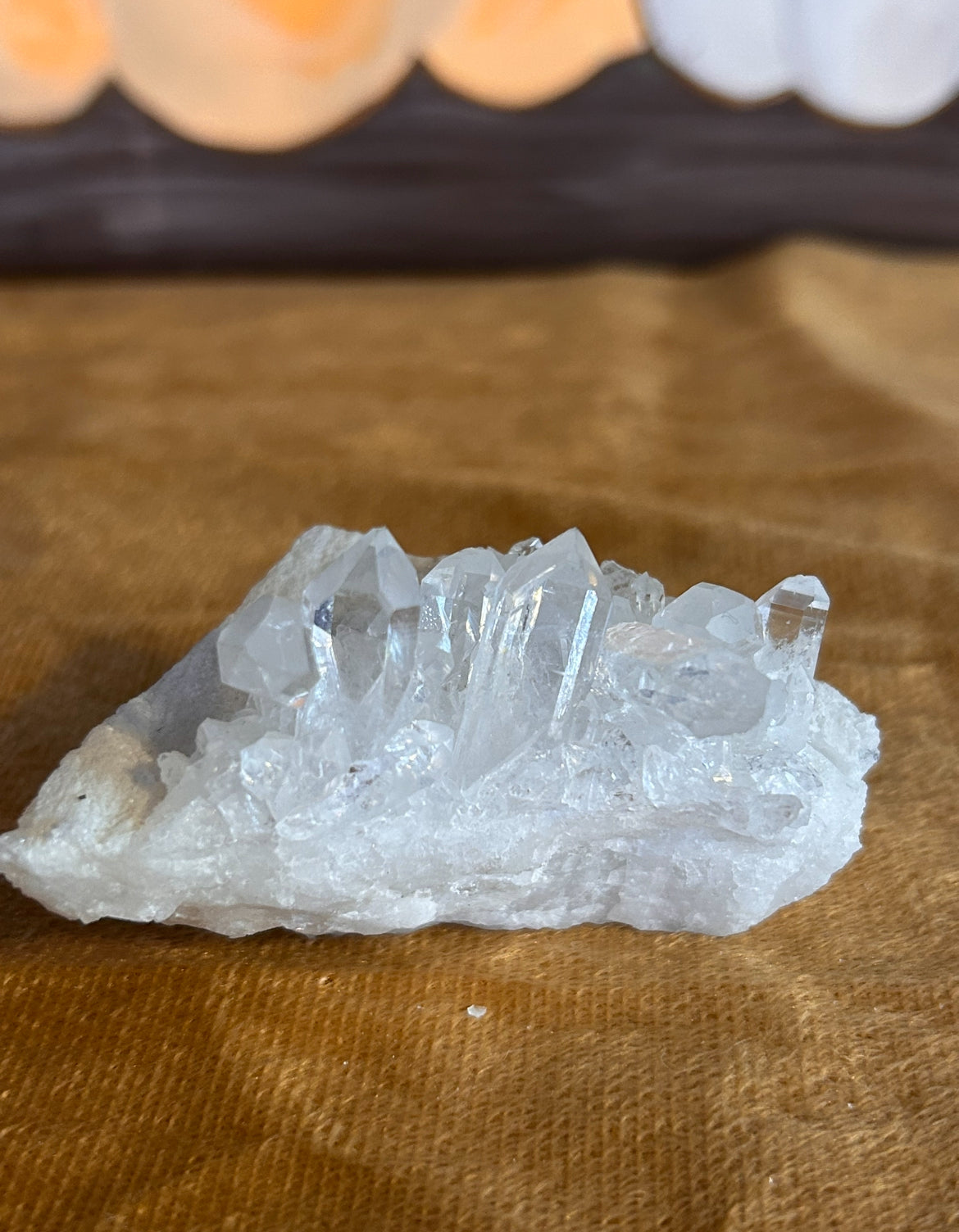 Quartz Cluster: 4.50 oz Clear Quartz Cluster with Rainbows (Mental Clarity)