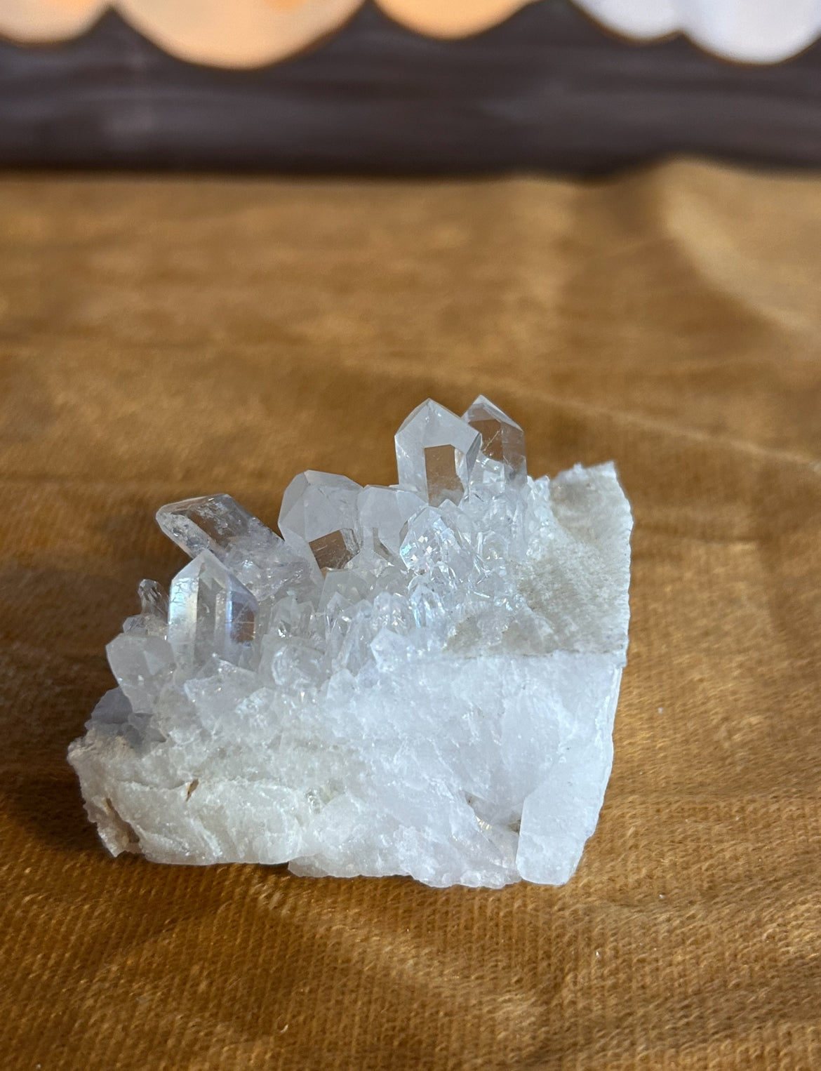 Quartz Cluster: 4.50 oz Clear Quartz Cluster with Rainbows (Mental Clarity)