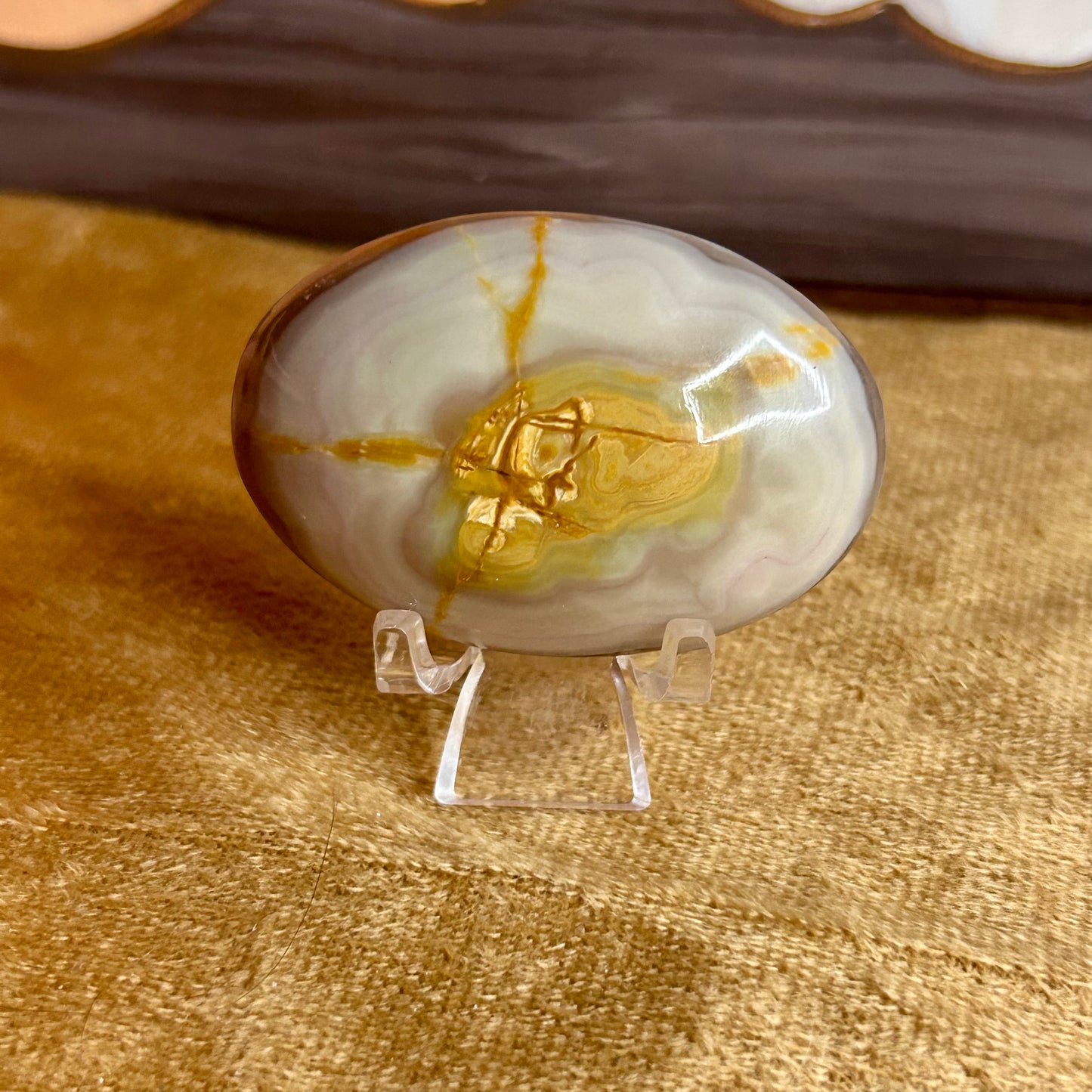 Flower Agate Palm Stone